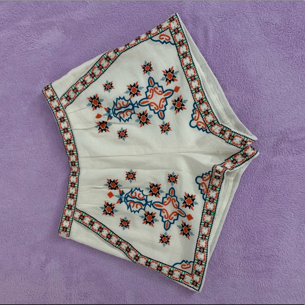 High waisted zip up shorts